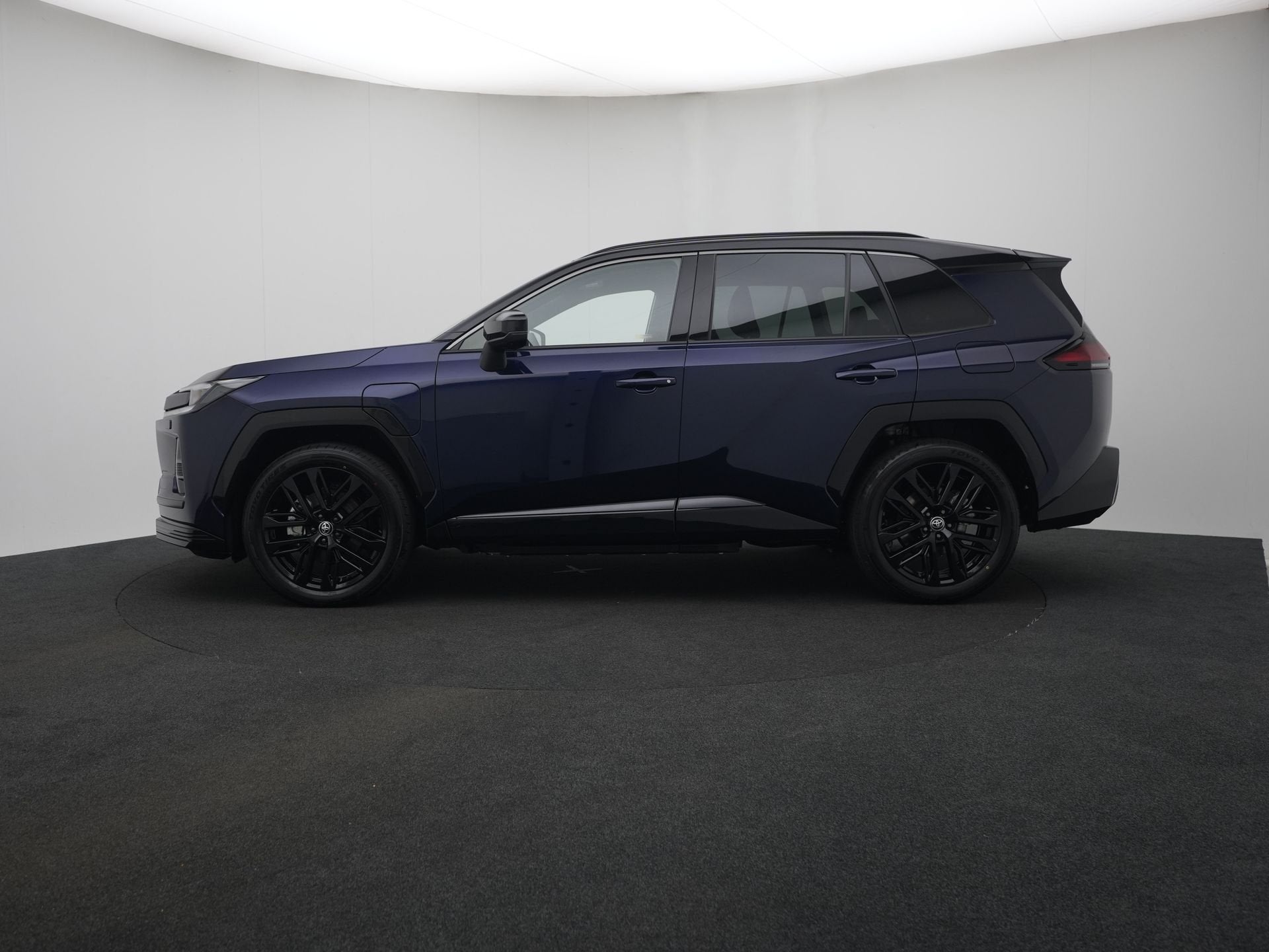 Toyota RAV4 2.5 Plug-in Hybrid 270 First Edition | 360 Camer, Auto's, Gebruikt, Zwart, 4 cilinders, Blauw