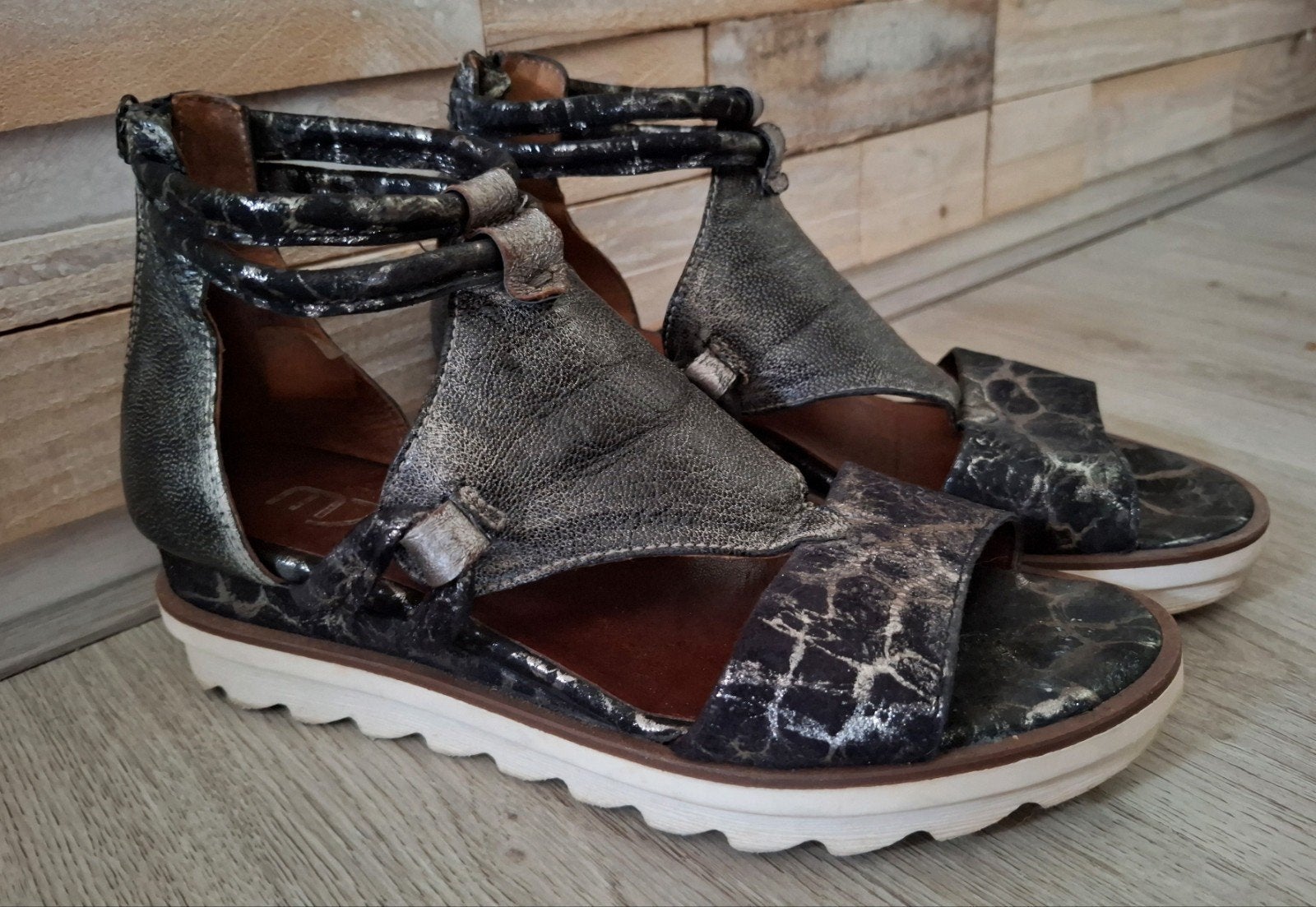 MJUS leren sandalen Maat 39, Kleding | Dames, Schoenen, Zwart, Zo goed als nieuw, Mjus, Sandalen of Muiltjes