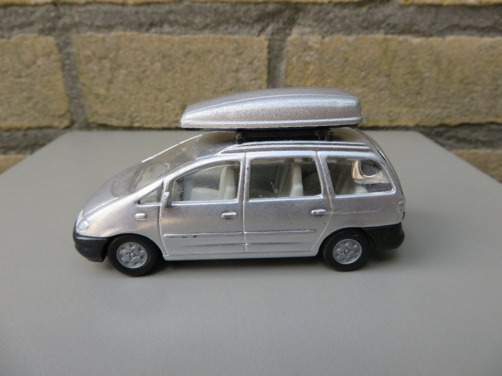 Siku Volkswagen SHARAN met dakbak, Ophalen of Verzenden, Zo goed als nieuw, Auto