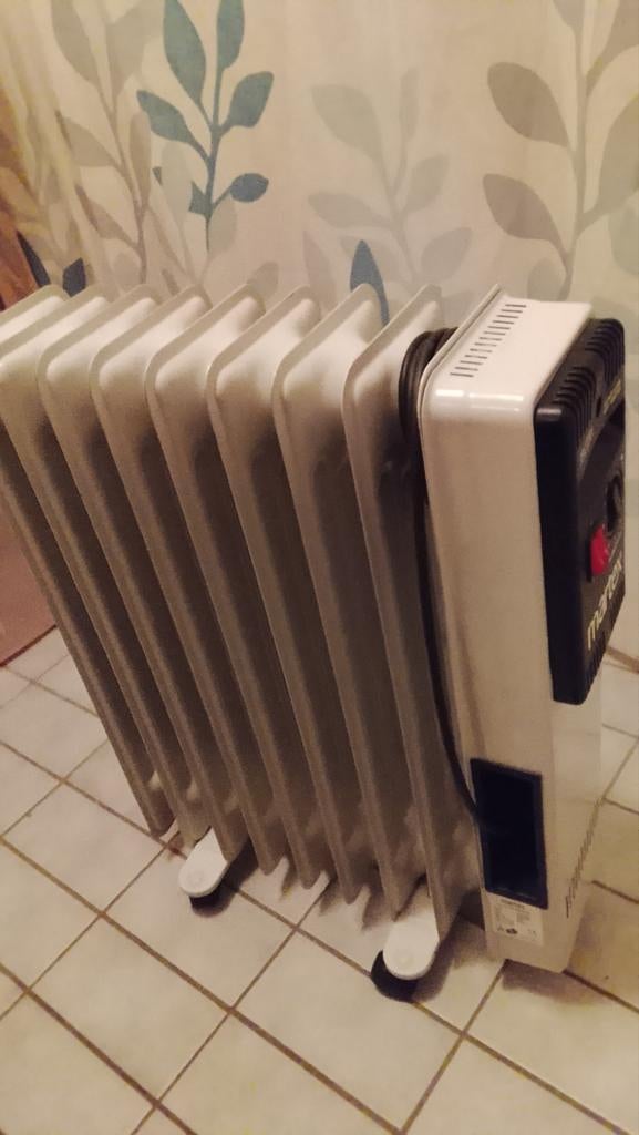 Te koop martex olie gevulde electrische radiator kachel, Ophalen, 30 tot 80 cm, Kachel, Minder dan 60 cm
