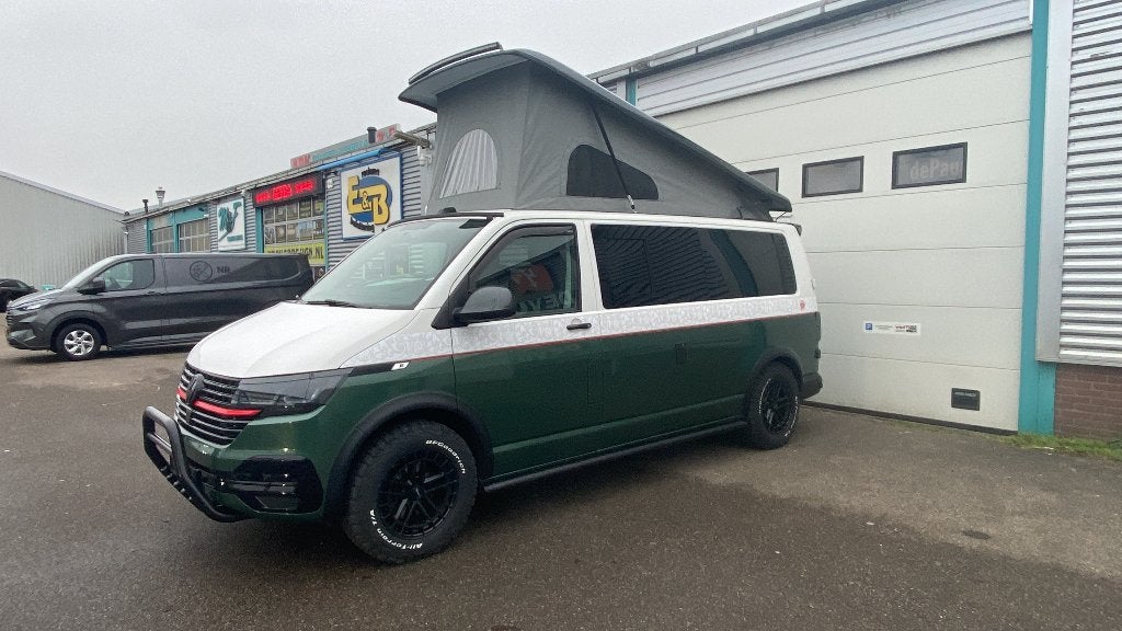 Stoere Off-Grid VW Transporter Camper T6.1/2021 Nieuwe bouw!, Chemisch toilet, Koelkast, Volkswagen, Bedrijf