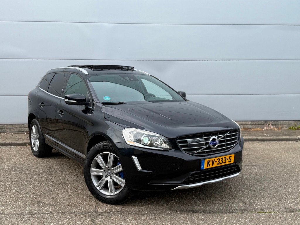 Volvo XC60 2.0 D4 FWD R-Design (bj 2014) PANO|LEER|BLIS|AUT|, Auto's, Volvo, Euro 5, Zwart, 4 cilinders, 1634 kg