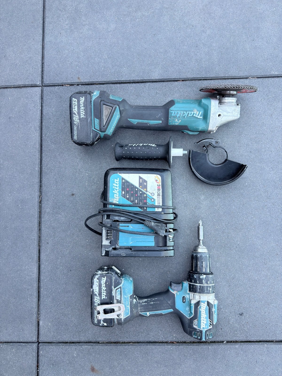 Makita Accu Gereedschap Set: Boormachine, Haakse Slijper, La, Ophalen, Variabele snelheid, Boor- en Schroefmachine, Gebruikt