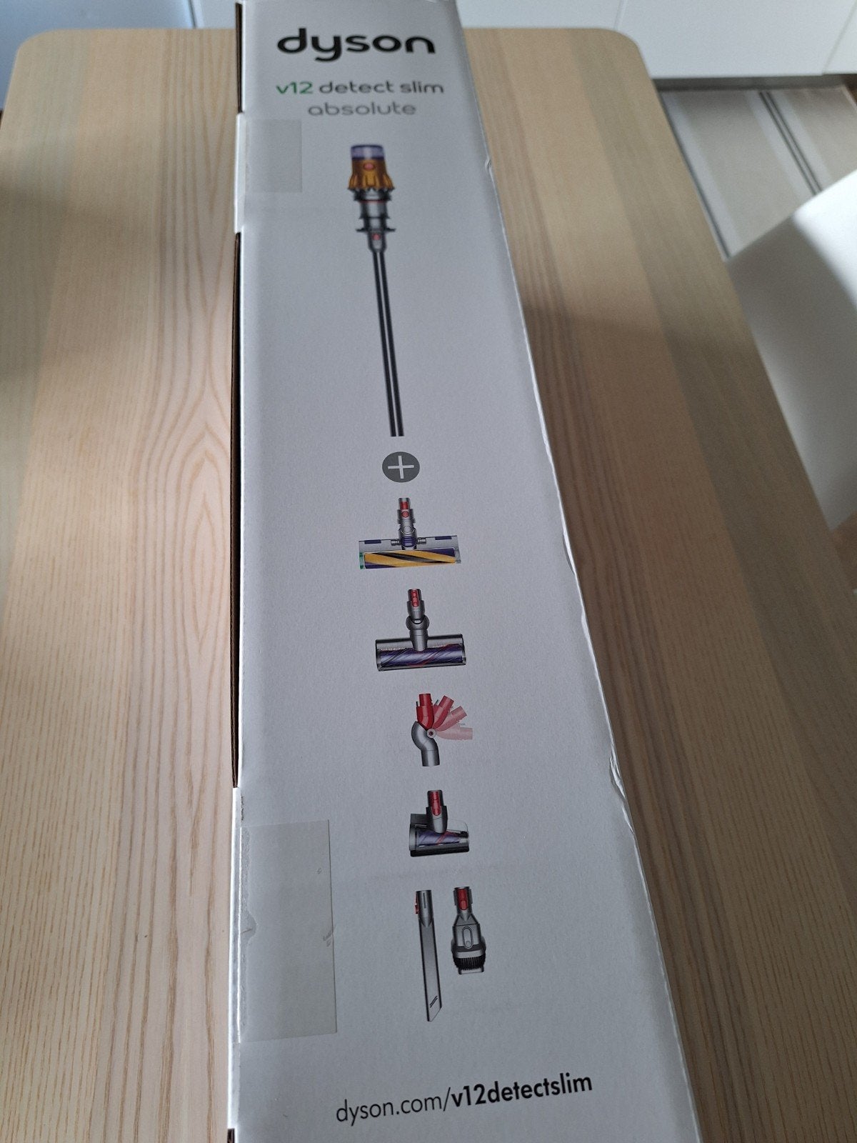 Brand new completely unopened Dyson V12 Detect slim Absolute