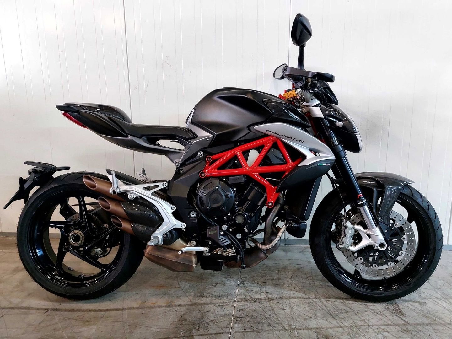 MV AGUSTA BRUTALE 800 (bj 2016), Motoren, Motoren | MV Agusta, Bedrijf, 798 cc, Naked bike, Onbekend