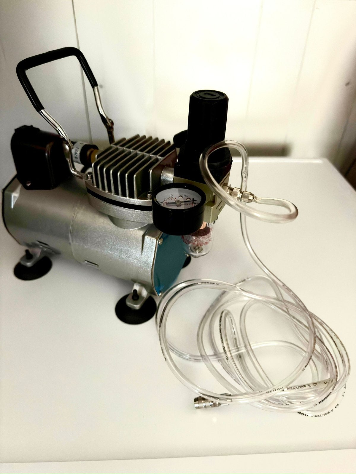 Airbrush set met compressor en Harder & Steenbeck Evolution, Ophalen of Verzenden, Nieuw, Airbrush en Toebehoren