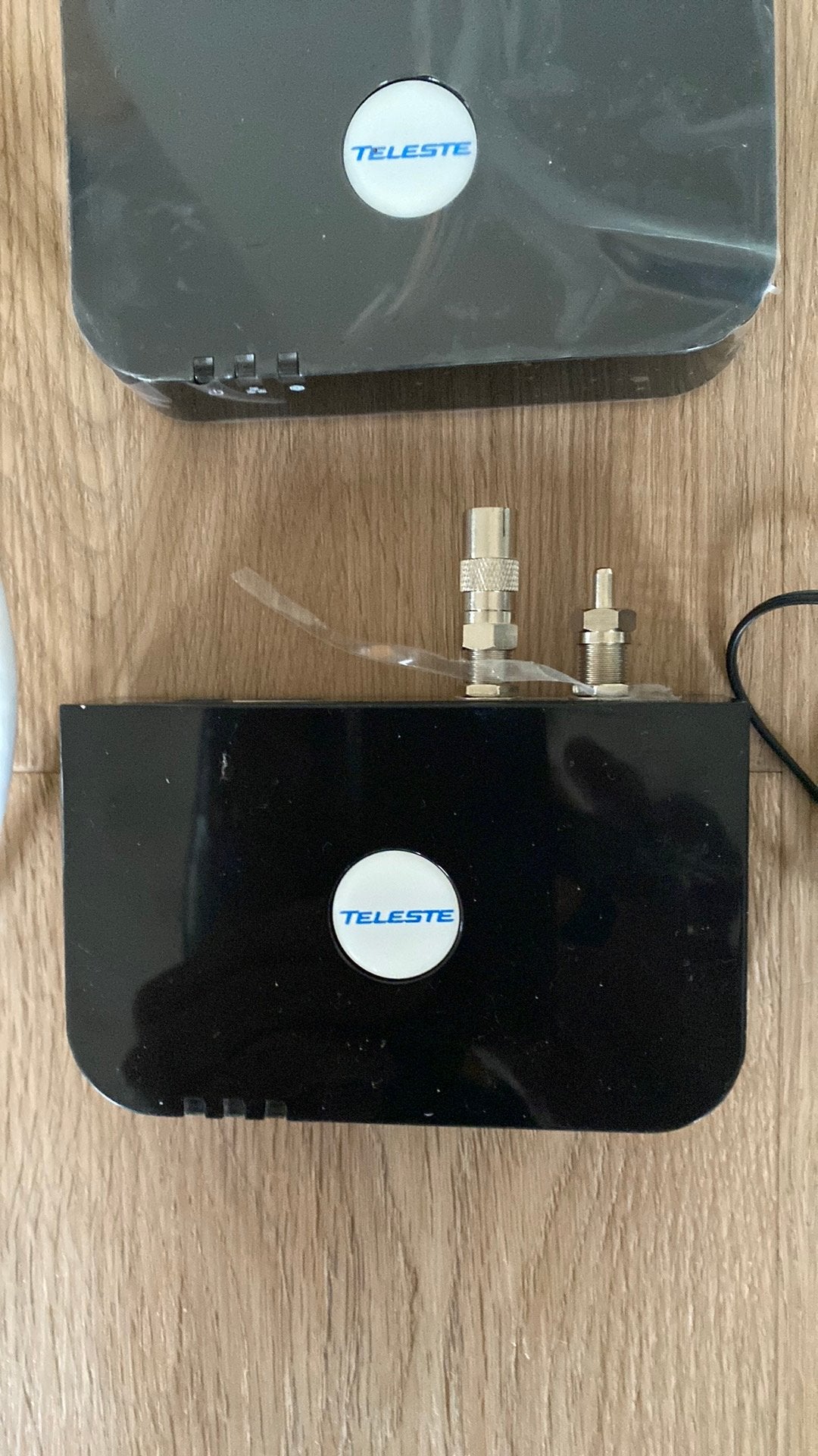 Teleste wifi versterkers voor kabel niet glasvezel 2 stuks, Ophalen of Verzenden, Gebruikt