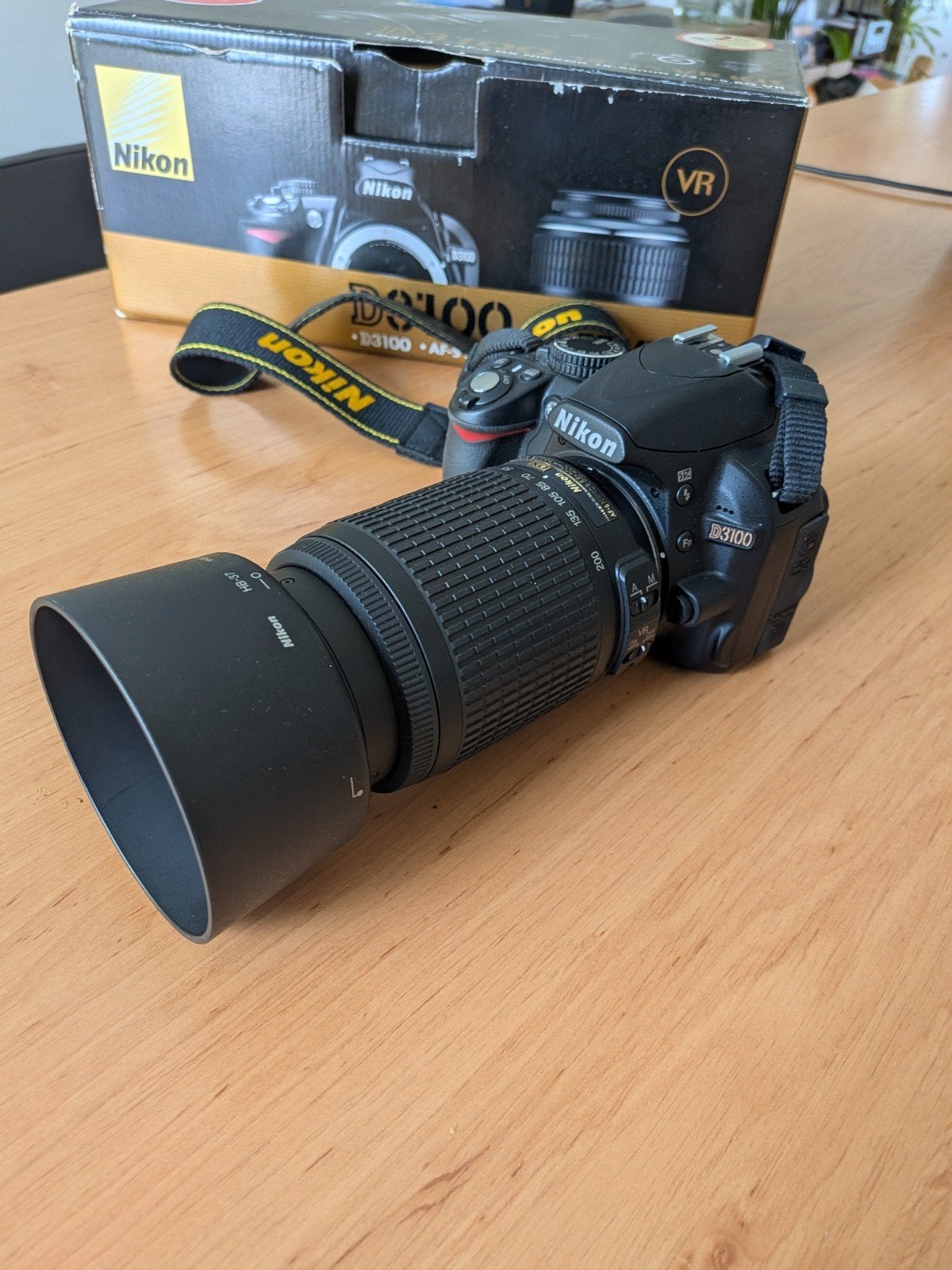 Nikon D3100 met 55-200mm ED VR lens - Weinig clicks, Gebruikt, Spiegelreflex, Ophalen of Verzenden, Nikon