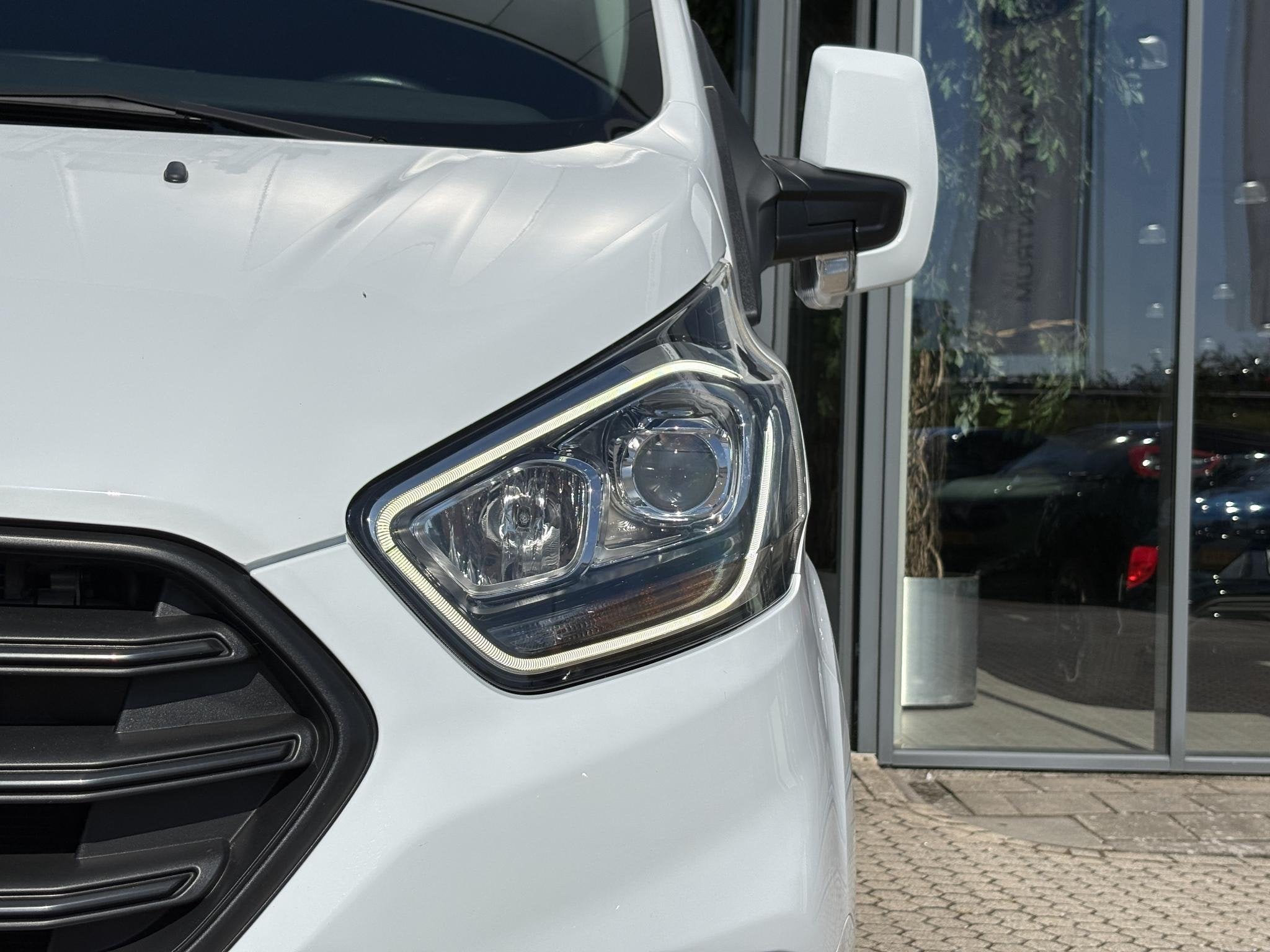 Ford Transit Custom 300 2.0 TDCI L1H2 Trend | VOLLEDIGE INRI, Auto's, Euro 6, 4 cilinders, Origineel Nederlands, Bedrijf