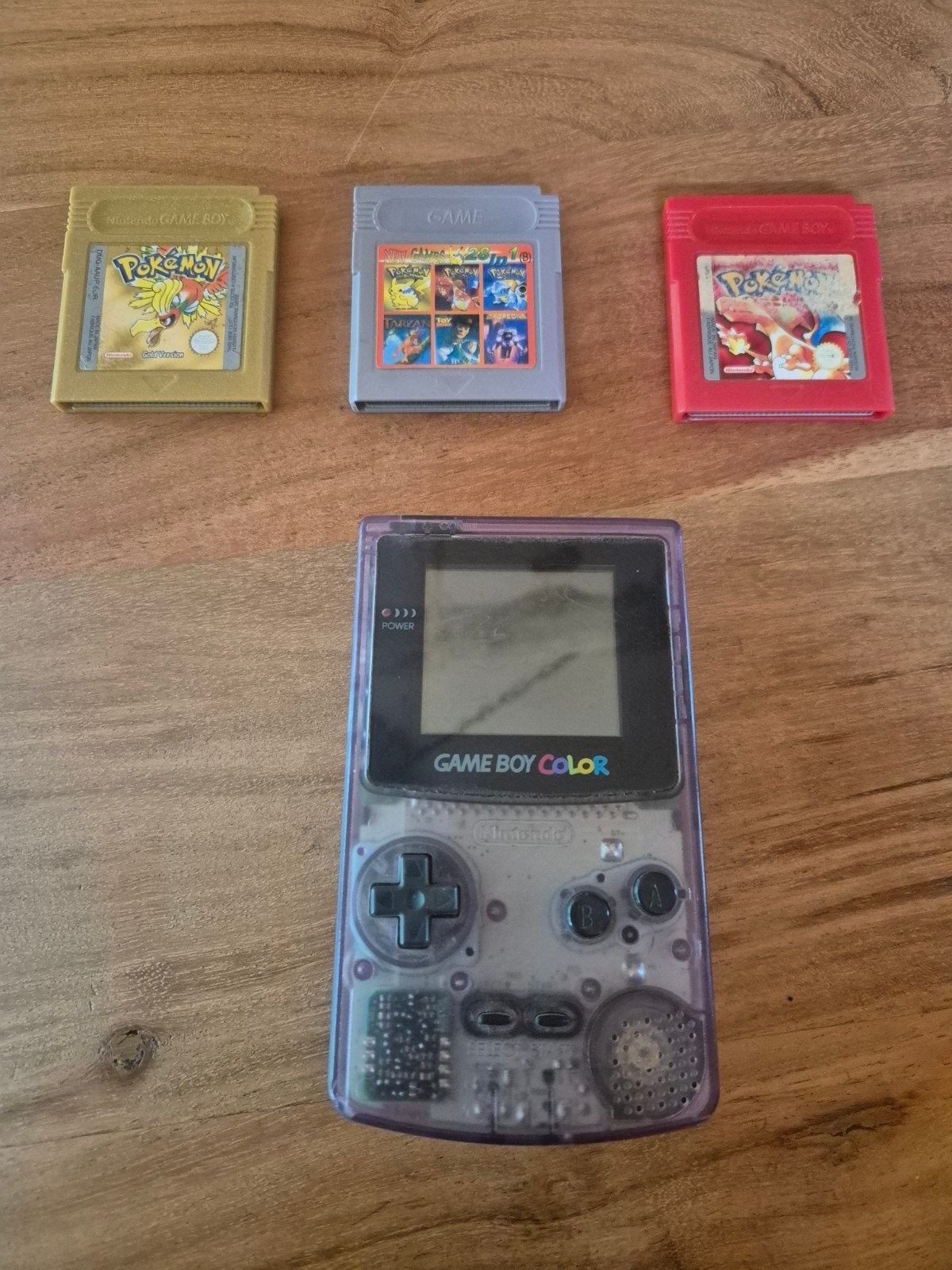 Game Boy Color met 3 spellen: Pokémon Goud, Rood, 28-in-1, Spelcomputers en Games, Gebruikt, 1 speler, Ophalen of Verzenden, Role Playing Game (Rpg)