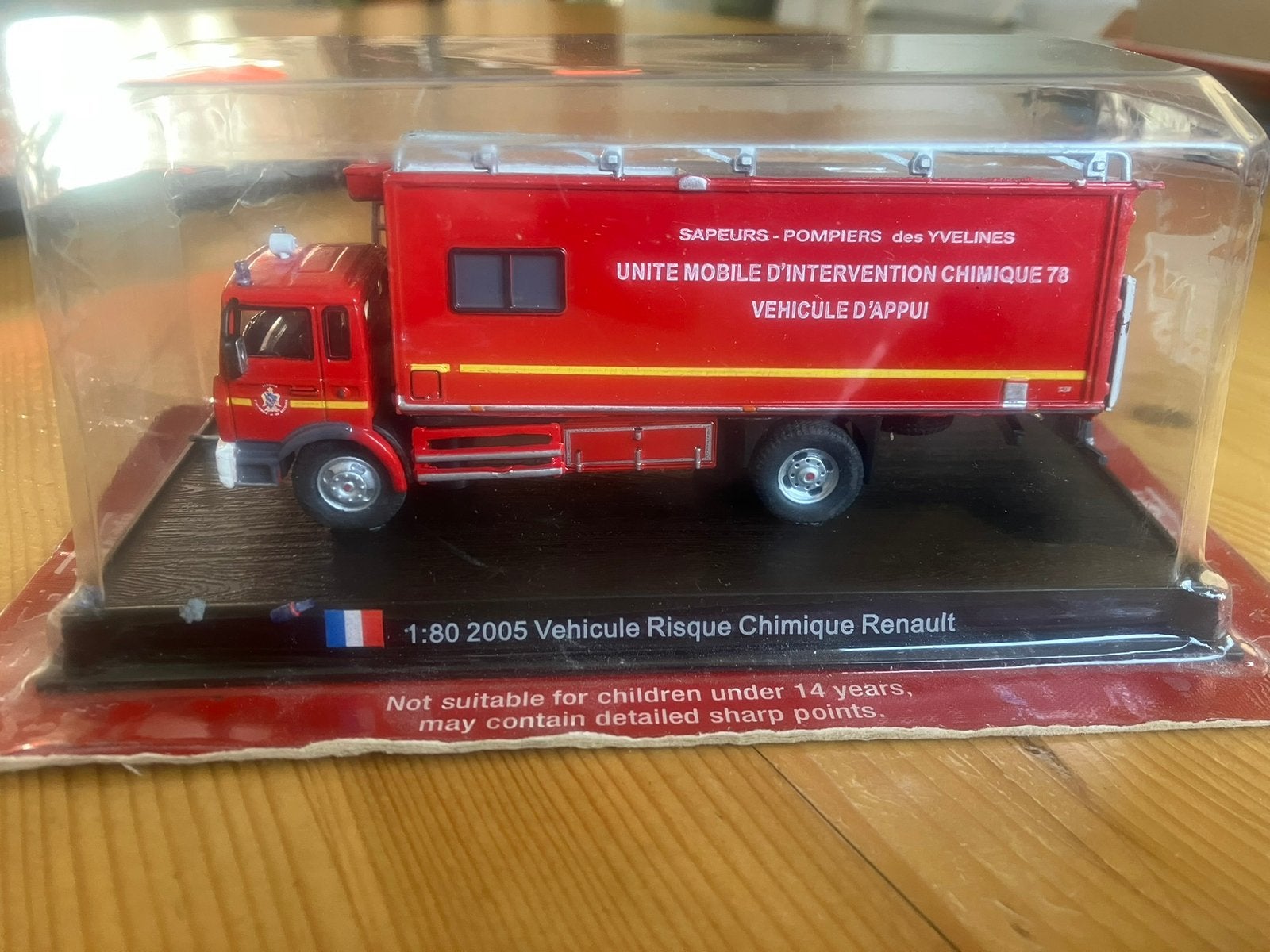 Renault brandweerwagen in ongeopende doos, Ophalen, Zo goed als nieuw, Auto