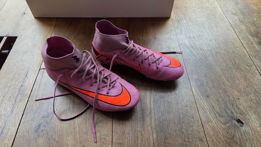 Roze Nike Air Zoom Mercurial voetbalschoenen - Maat 40,5, Maat XS of kleiner, Ophalen of Verzenden, Gebruikt, Schoenen