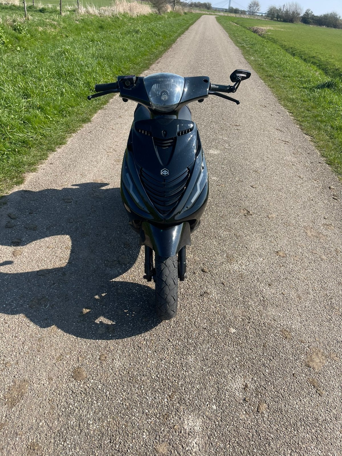 Piaggio zip 2011 14000 km, Fietsen en Brommers, Ophalen, Zo goed als nieuw, Benzine, Zip