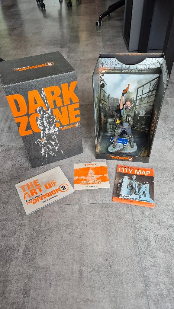 The Division 2 - Dark Zone Collector's Edition (Compleet!), Ophalen of Verzenden, Zo goed als nieuw