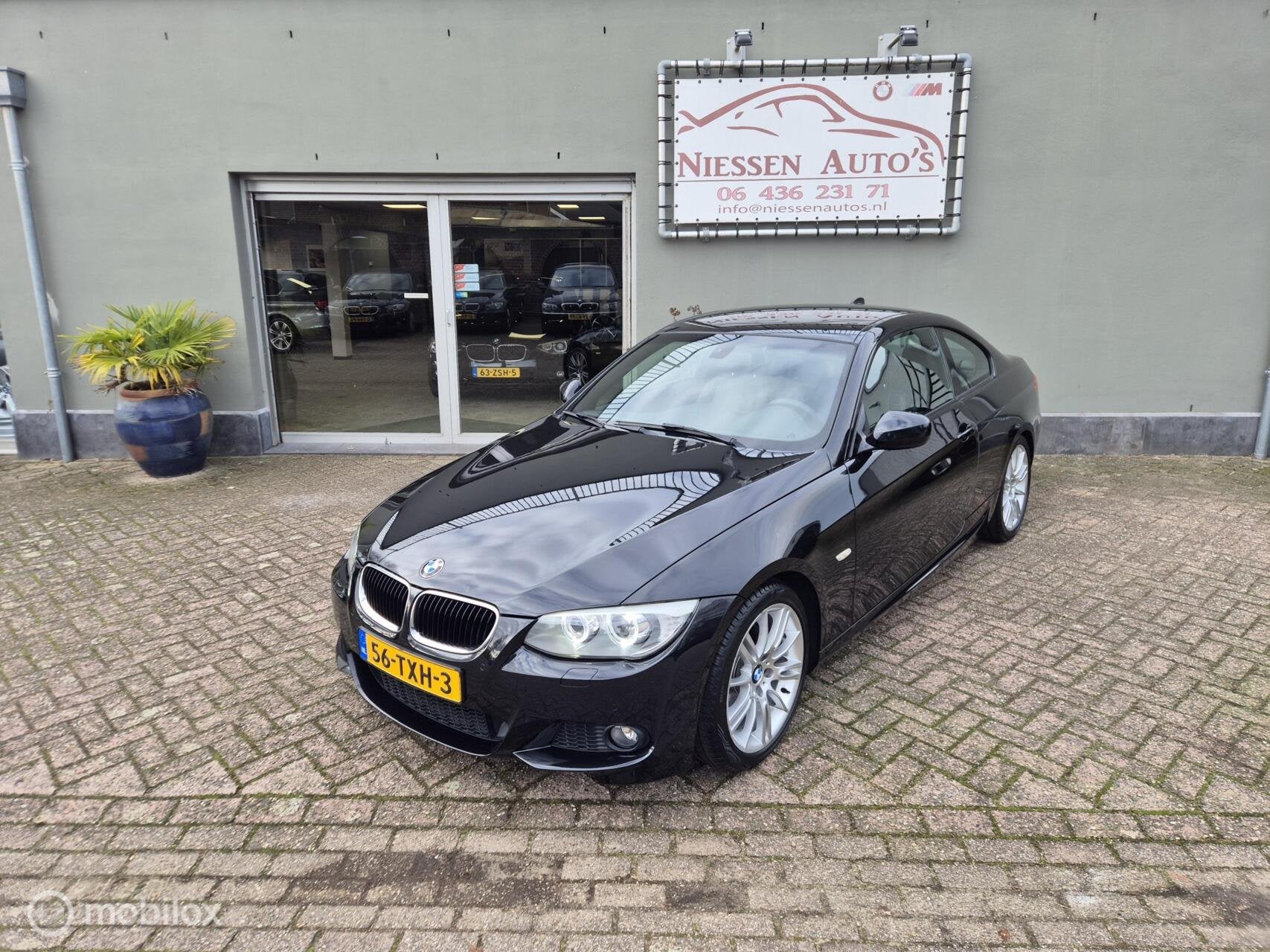 BMW 3-serie E92 Coupé 320i M-Sport 2e eig/nwe ketting, Auto's, Automatische klimaatregeling, Euro 5, 1995 cc, Zwart