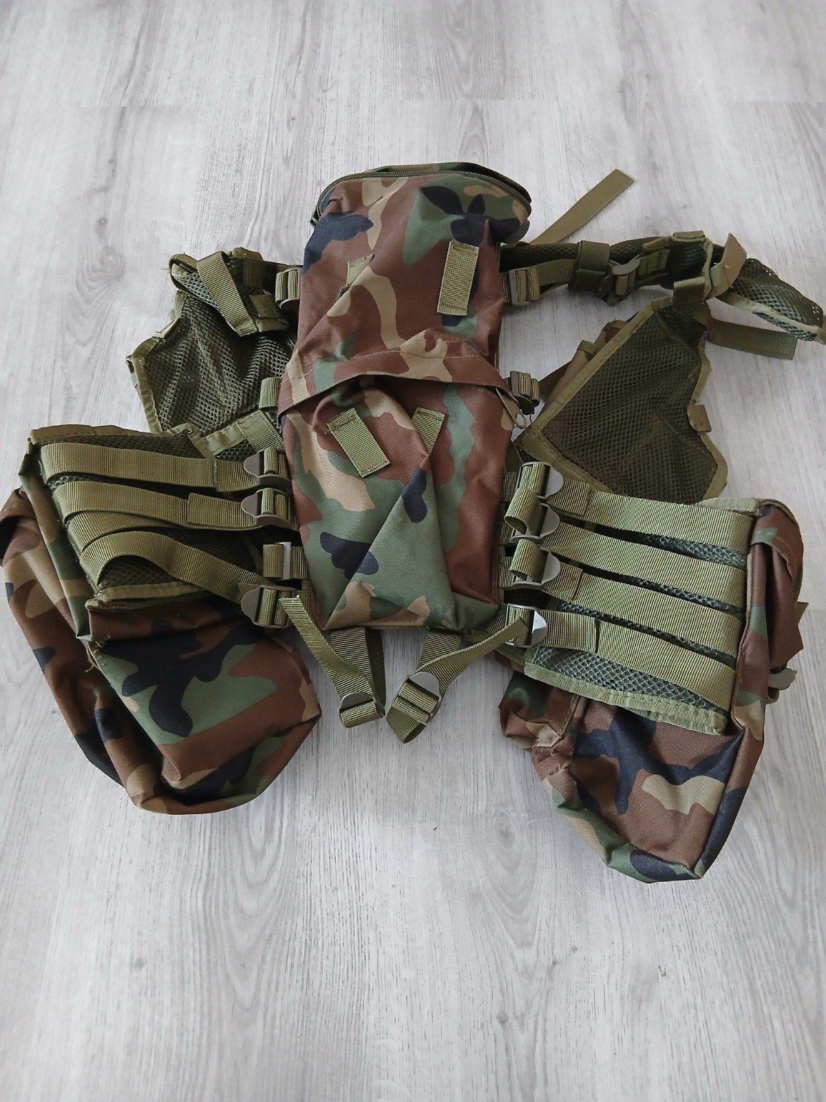 Militair tactisch vest airsoft- Woodland Camouflage, Ophalen of Verzenden, Landmacht, Nederland, Kleding of Schoenen
