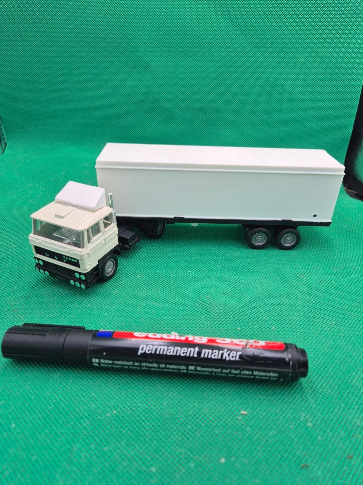 384 Daf turbo Solido, Ophalen of Verzenden, Zo goed als nieuw, Bus of Vrachtwagen