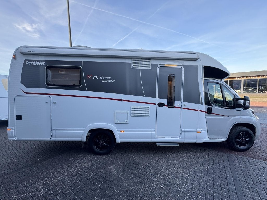 Dethleffs Pulse T 7051 DBM- 03-2023- Queensbed- Zeer mooi, Bedrijf, Dethleffs, Overige merken, Half-integraal