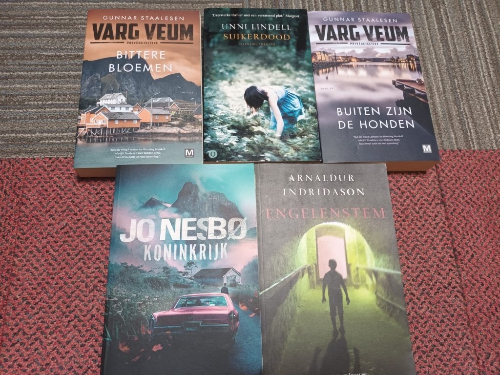 29 Scandinavisch thriller, misdaad boeken, Boeken, Overige Boeken, Gelezen, Verzenden