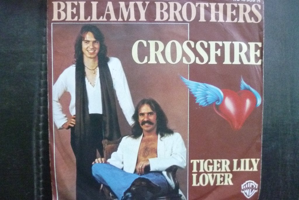 Bellamy Brothers - Crossfire / Tiger Lily Lover (Single), 7 inch, Zo goed als nieuw, Overige typen, Country en Western