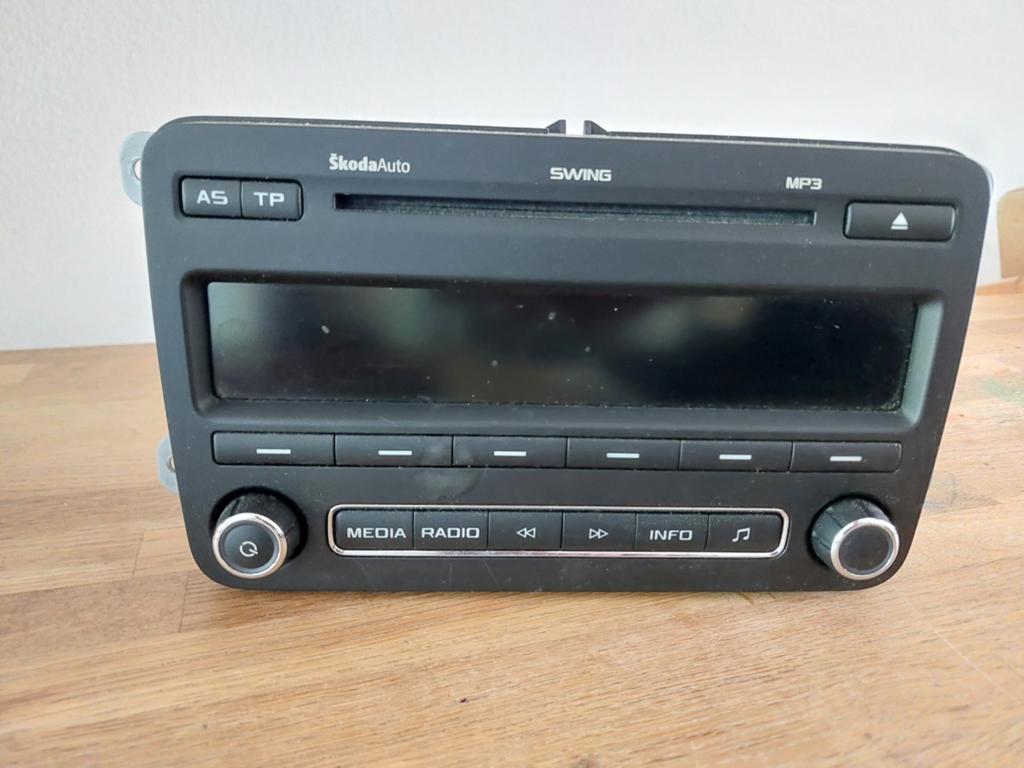 SkodaAuto Swing MP3 Radio - 5J0 035 161 D, Ophalen of Verzenden, Gebruikt