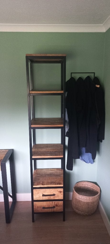 Kast met metalen frame zwart en hout, 50 tot 100 cm, Zo goed als nieuw, 150 tot 200 cm, 25 tot 50 cm