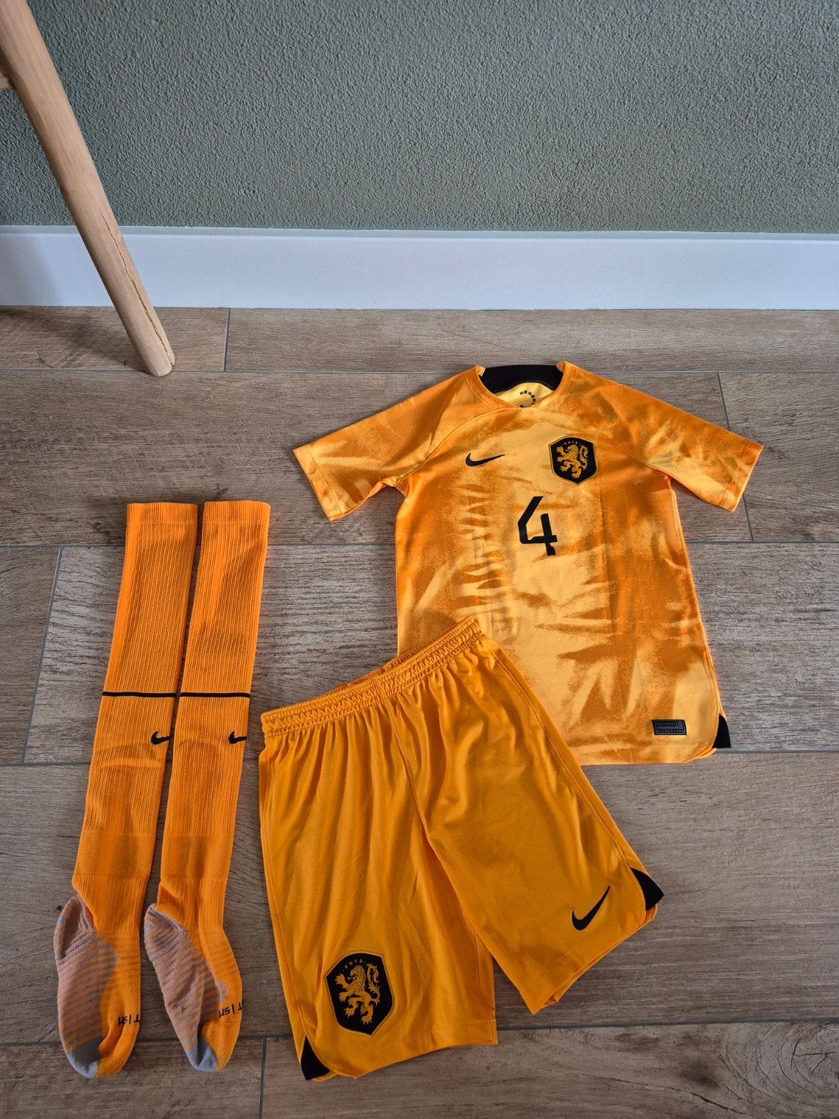 Oranje voetbaltenue Virgil van Dijk, maat 152, Kinderen en Baby's, Kinderkleding | Maat 152, Jongen of Meisje, Sport- of Zwemkleding