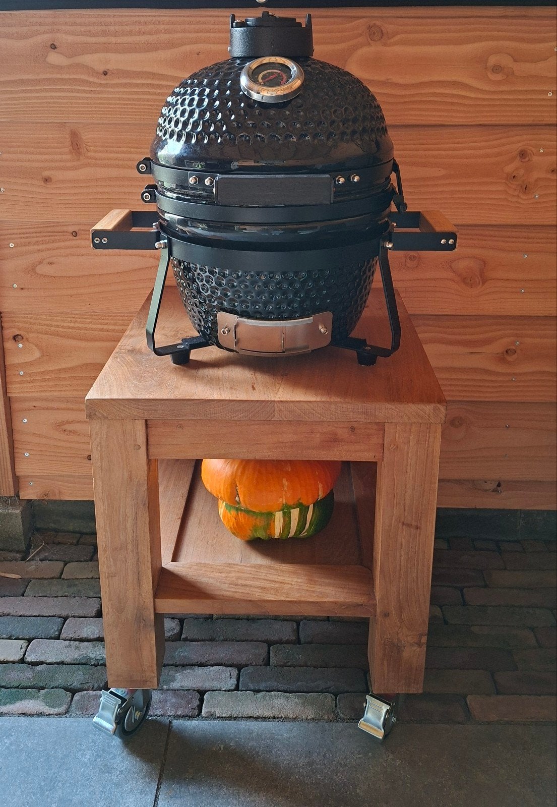 Kamado 13 Inch met onderstel, Ophalen, Zo goed als nieuw, Patton, Met accessoires