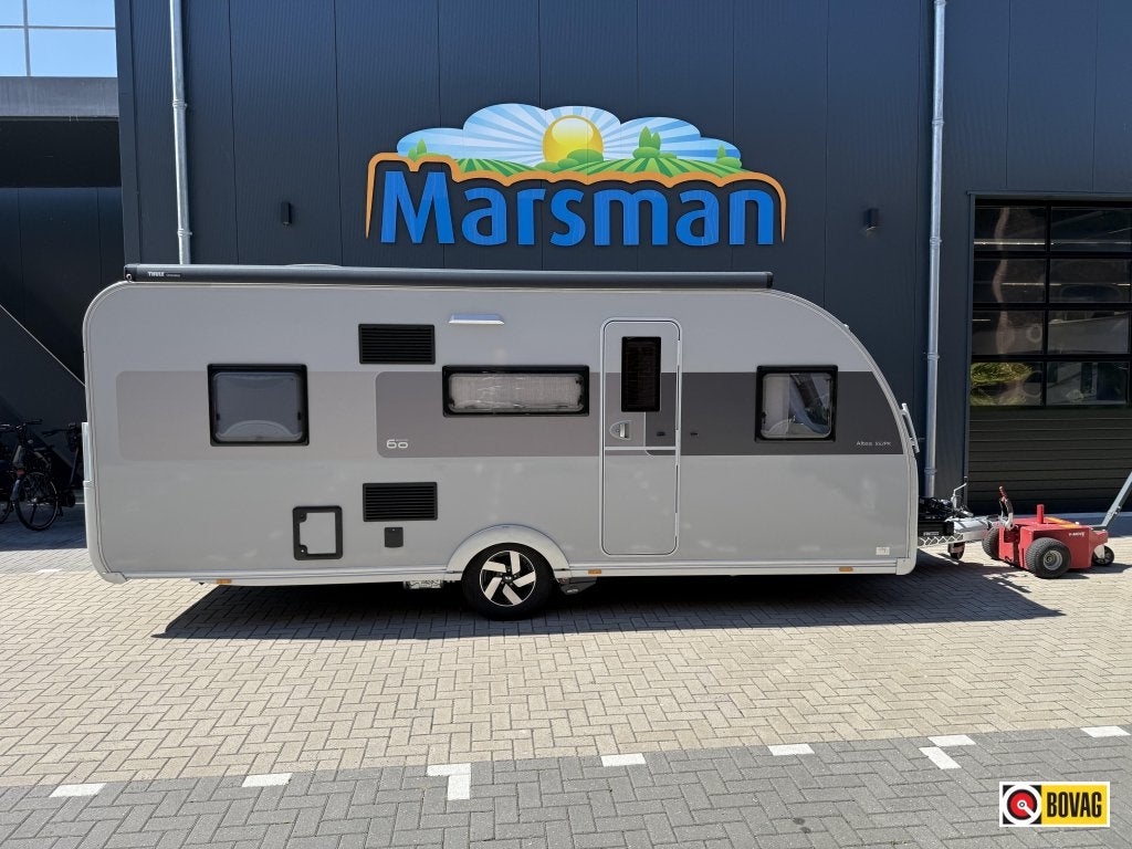 Adria Altea 552 PK 60 Years -, Caravans en Kamperen, Caravans, Schokbreker, Adria, 6 tot 7 meter, Tot en met 6