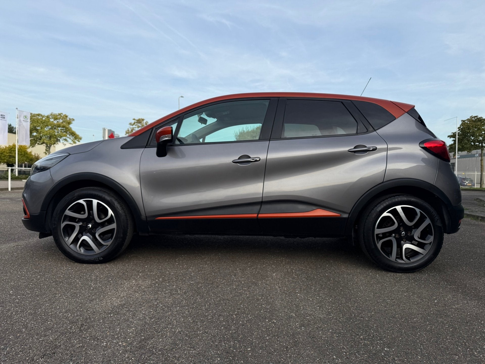 Renault Captur 0.9 TCe Expression I stoelverwarming I Parkee, Auto's, Voorwielaandrijving, Stof, Gebruikt, 1081 kg