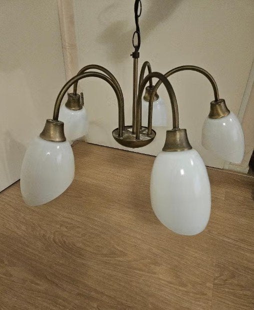 Bronzen hanglamp met 5 armen en glazen kappen, Ophalen, Gebruikt, Glas, Kroonluchter