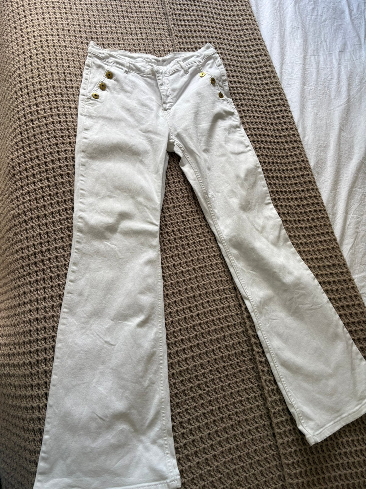 Studio anneloes flared jeans, Kleding | Dames, Broeken en Pantalons, Ophalen of Verzenden, Zo goed als nieuw, Maat 38/40 (M), Wit