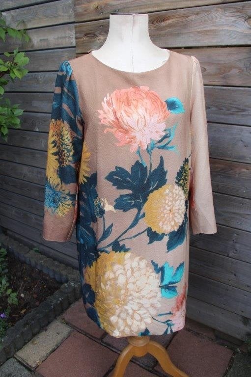 Jurk bruin/ kleur Vanilia mt 42 Vaste prijs, Bruin, Vanilia, Maat 42/44 (L), Ophalen of Verzenden