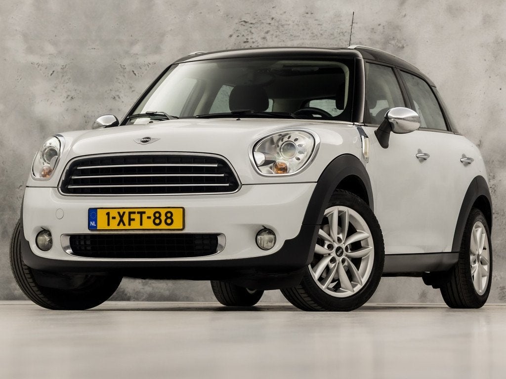 MINI Countryman 1.6 Cooper Chili Sport (PANORAMADAK, NAVIGAT, Auto's, Voorwielaandrijving, Gebruikt, Zwart, Leder en Stof