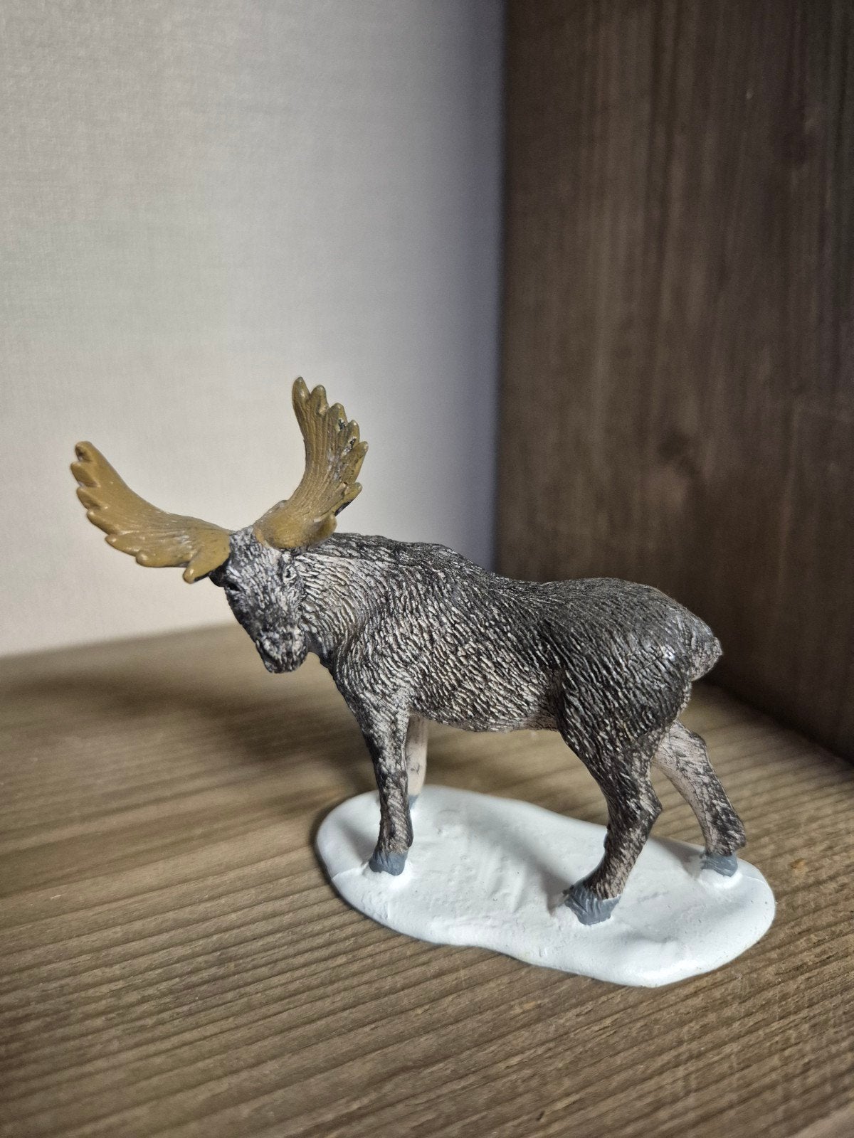 Lemax figuur 18 kerstdorp kersthuisjes, Diversen, Ophalen of Verzenden, Zo goed als nieuw