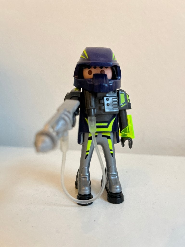 5537 Playmobil Astronaut met Wapen en accessoires, Kinderen en Baby's, Complete set, Ophalen of Verzenden, Zo goed als nieuw, City action