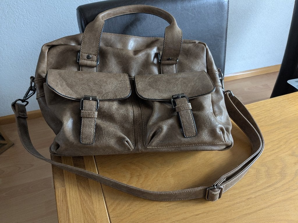 Ruime tas, met ruimte voor laptop., Ophalen of Verzenden, Zo goed als nieuw, Bruin, Overige merken