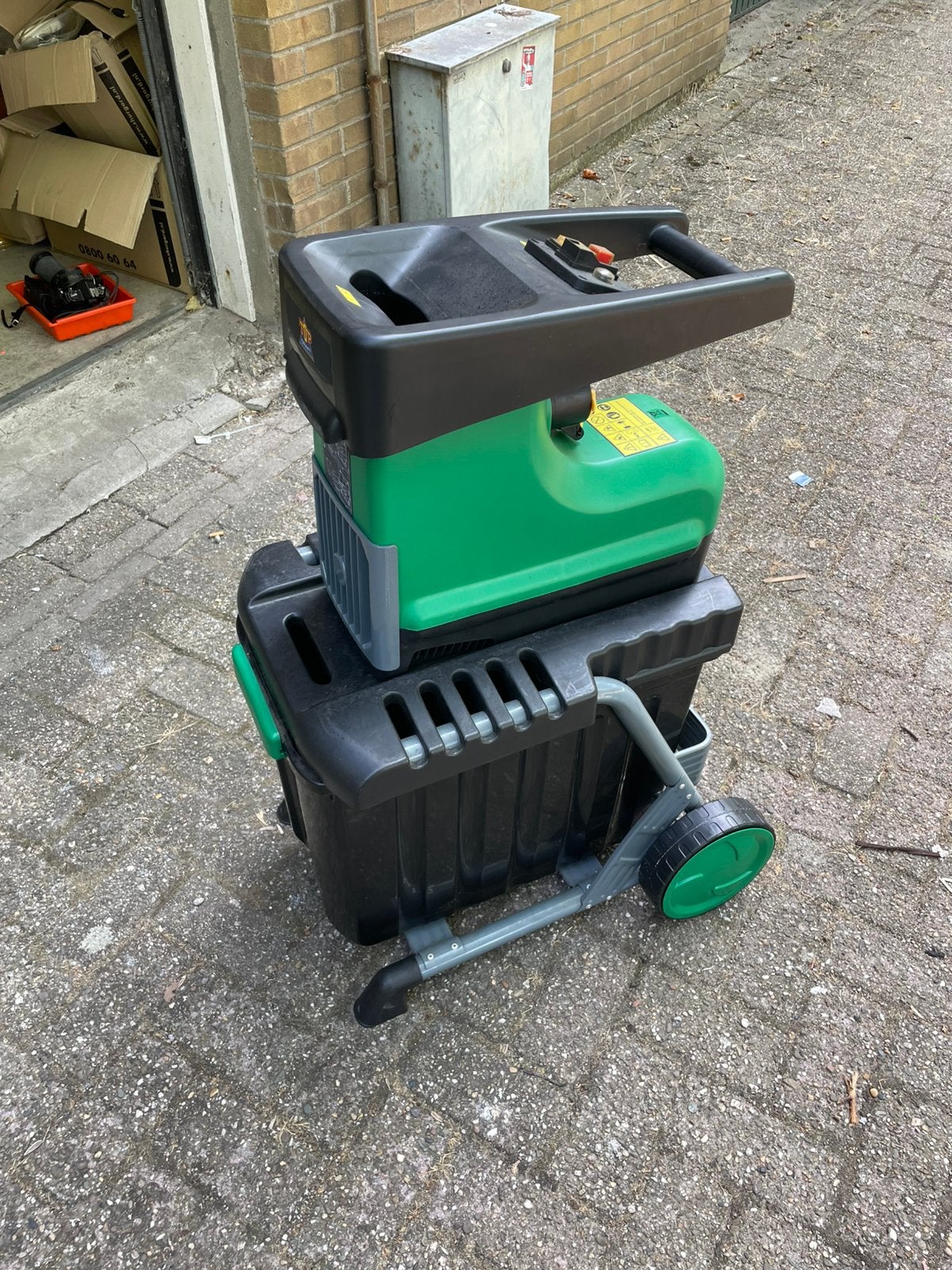 takken versnipperaar zgan, Ophalen, Zo goed als nieuw