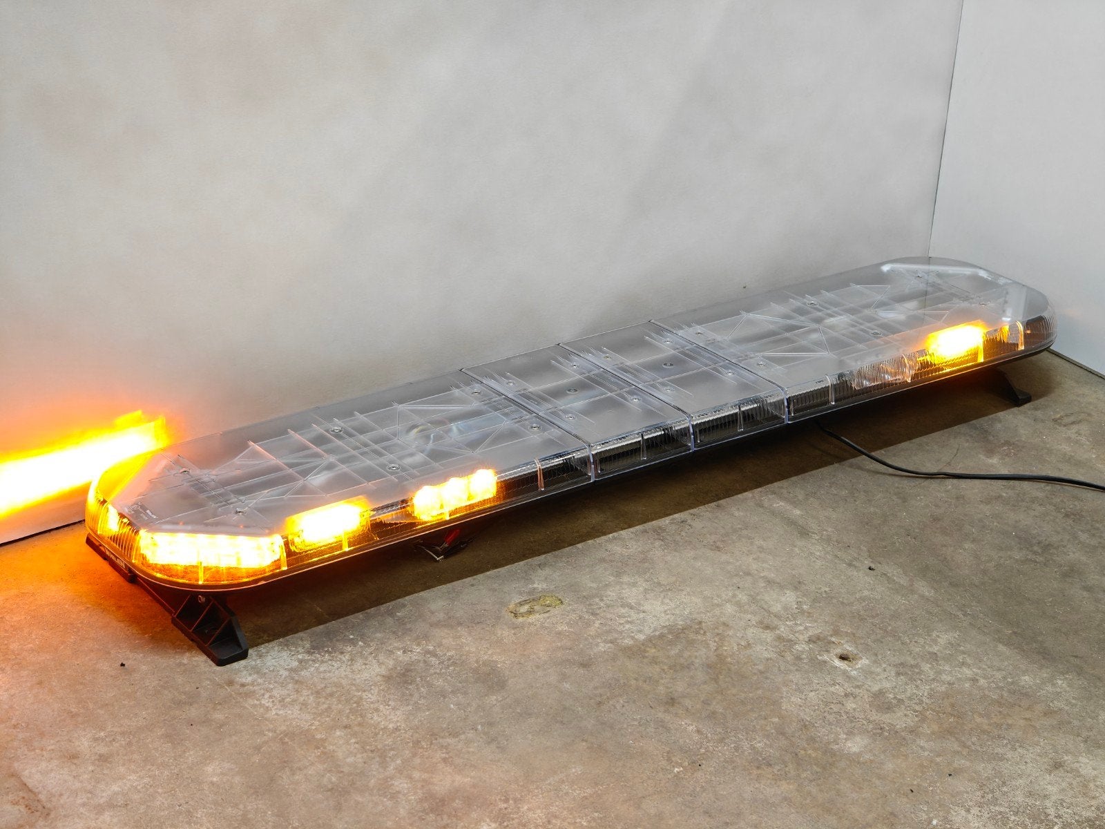 Whelen Justice 143cm zwaailamp zwaailicht flitsbalk oranje, Ophalen of Verzenden
