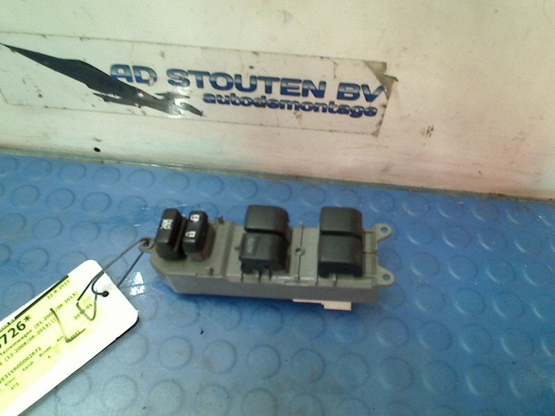 Raamschakelaar Links Voor Toyota RAV4 (A3) 2010 192835, Auto-onderdelen, Gebruikt, Kundenbetreuung@toyota.de, Toyota-Allee 2, Köln 50858, , Duitsland