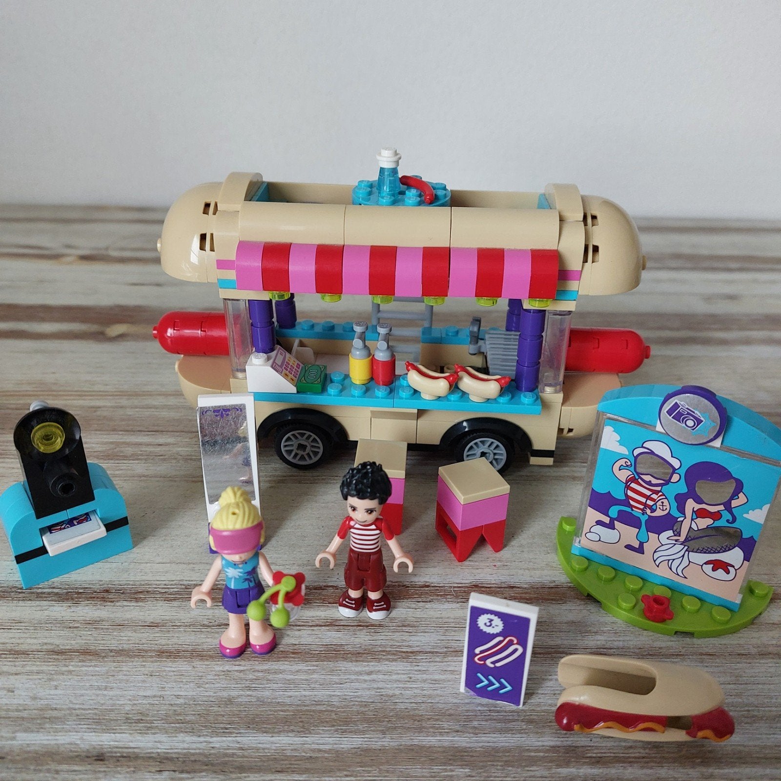 Lego Friends Hotdog Foodtruck - 41129, Ophalen of Verzenden, Zo goed als nieuw, Overige merken
