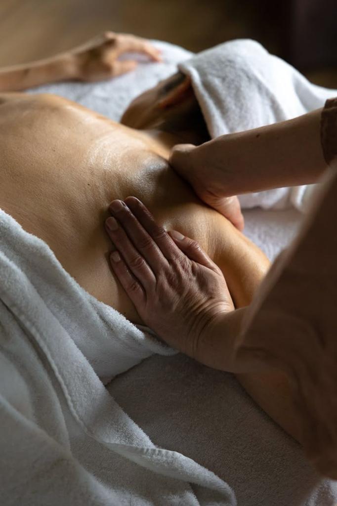 Ontspannende/Sport massage.Gezichtsbehandeling.  CASTRICU, Ontspanningsmassage