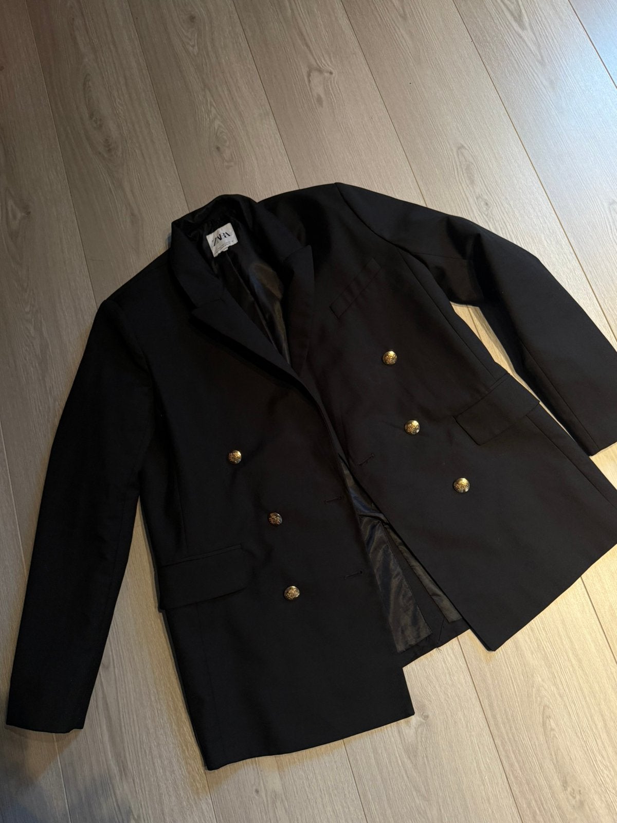 Zwarte blazer met gouden knopen, Verzenden, Zwart, Maat 42/44 (L), Zo goed als nieuw