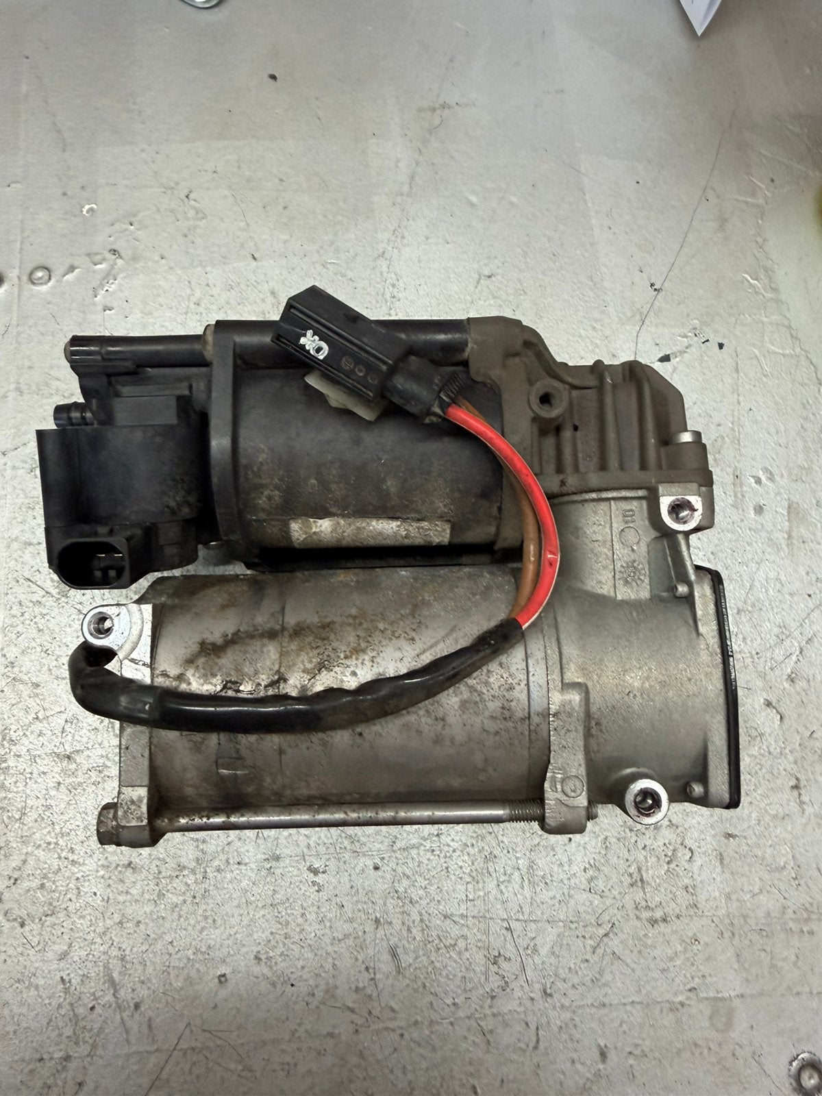Compressor Airmatic Mercedes luchtvering A213 320 0104 1 007, Ophalen of Verzenden
