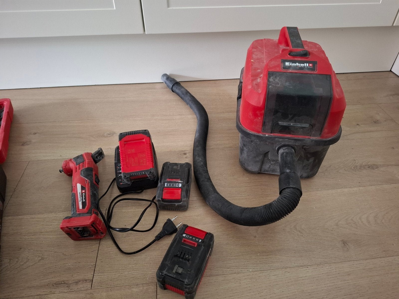 Einhell Multitool en Nat-/Droogzuiger Set, Doe-het-zelf en Verbouw, Gereedschap | Handgereedschap, Gebruikt, Multitool, Ophalen