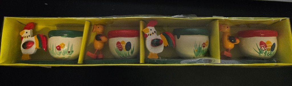 4  vintage houten eierdopjes met kippen en hanen, Ophalen
