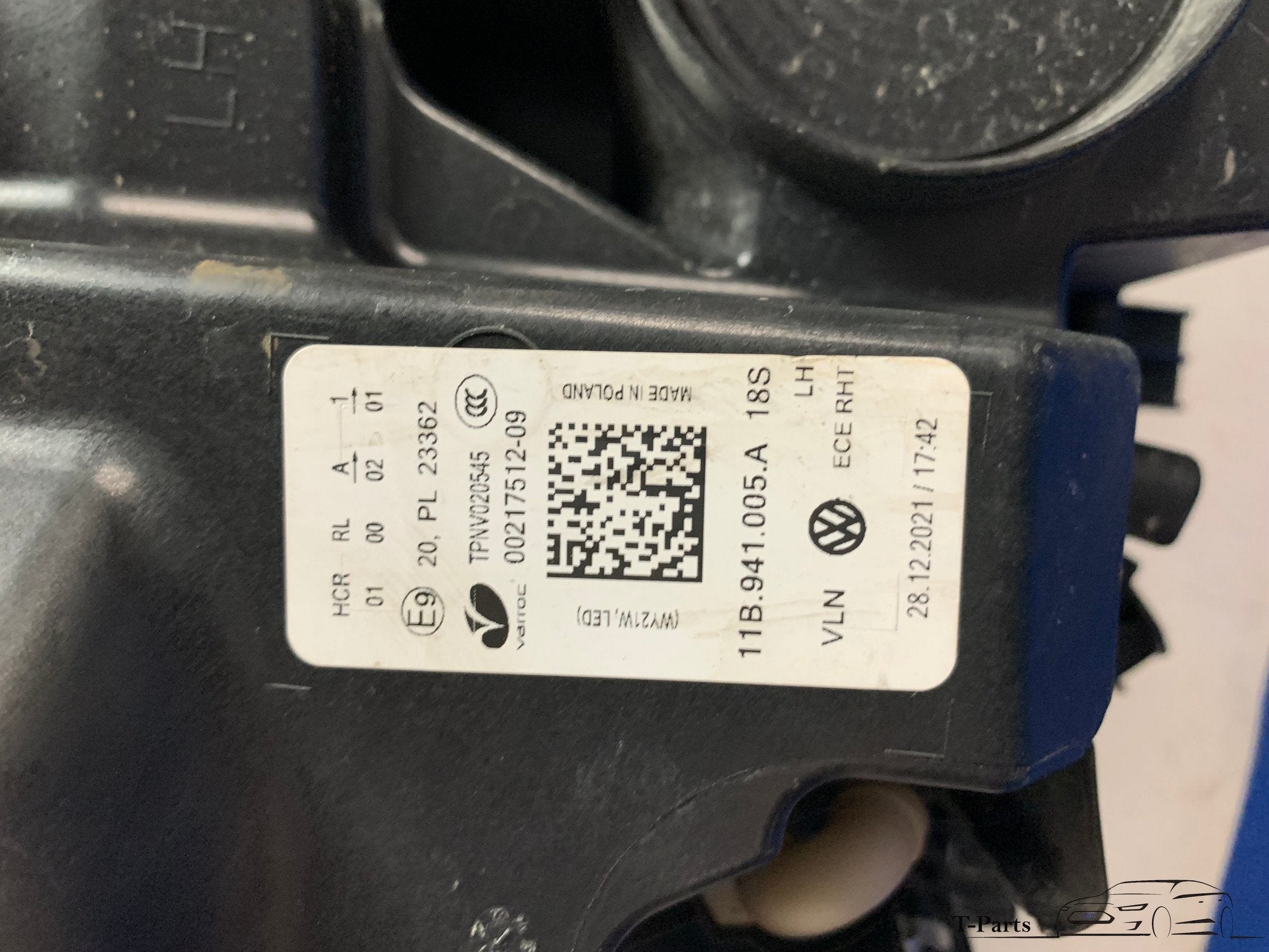 Volkswagen ID4 koplamp links lamp, Gebruikt, Volkswagen, Volkswagen AG, Berliner Ring 2
38440  Wolfsburg, DE