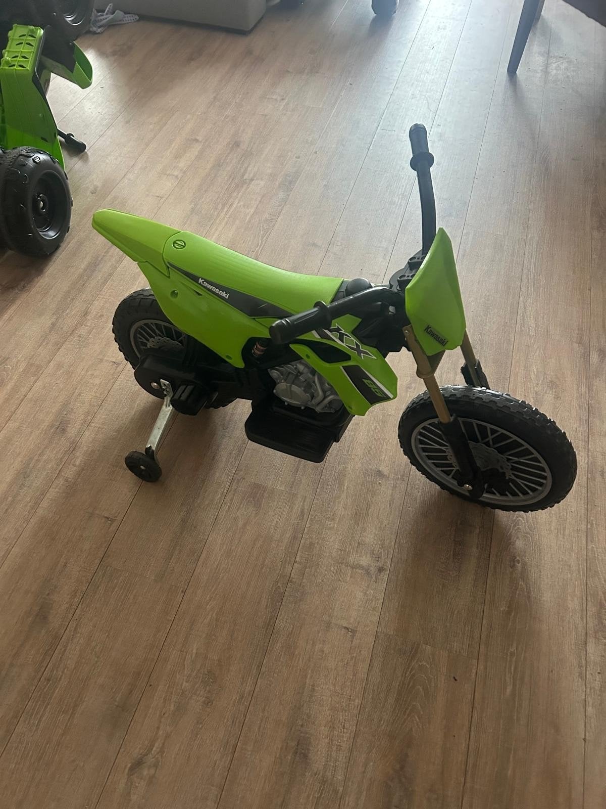 Injusa Kawasaki KX85 6v crossmotor