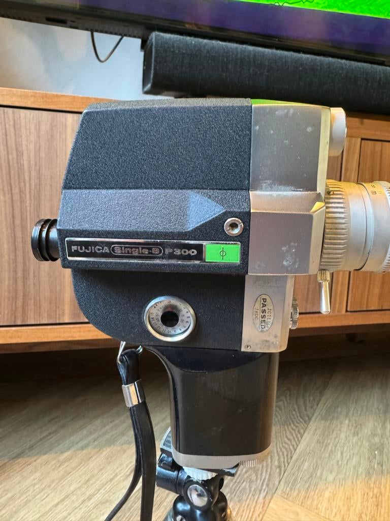 Vintage Fujica Single-8 P300 8mm Cinecamera (1967), Ophalen, 8mm, Camera
