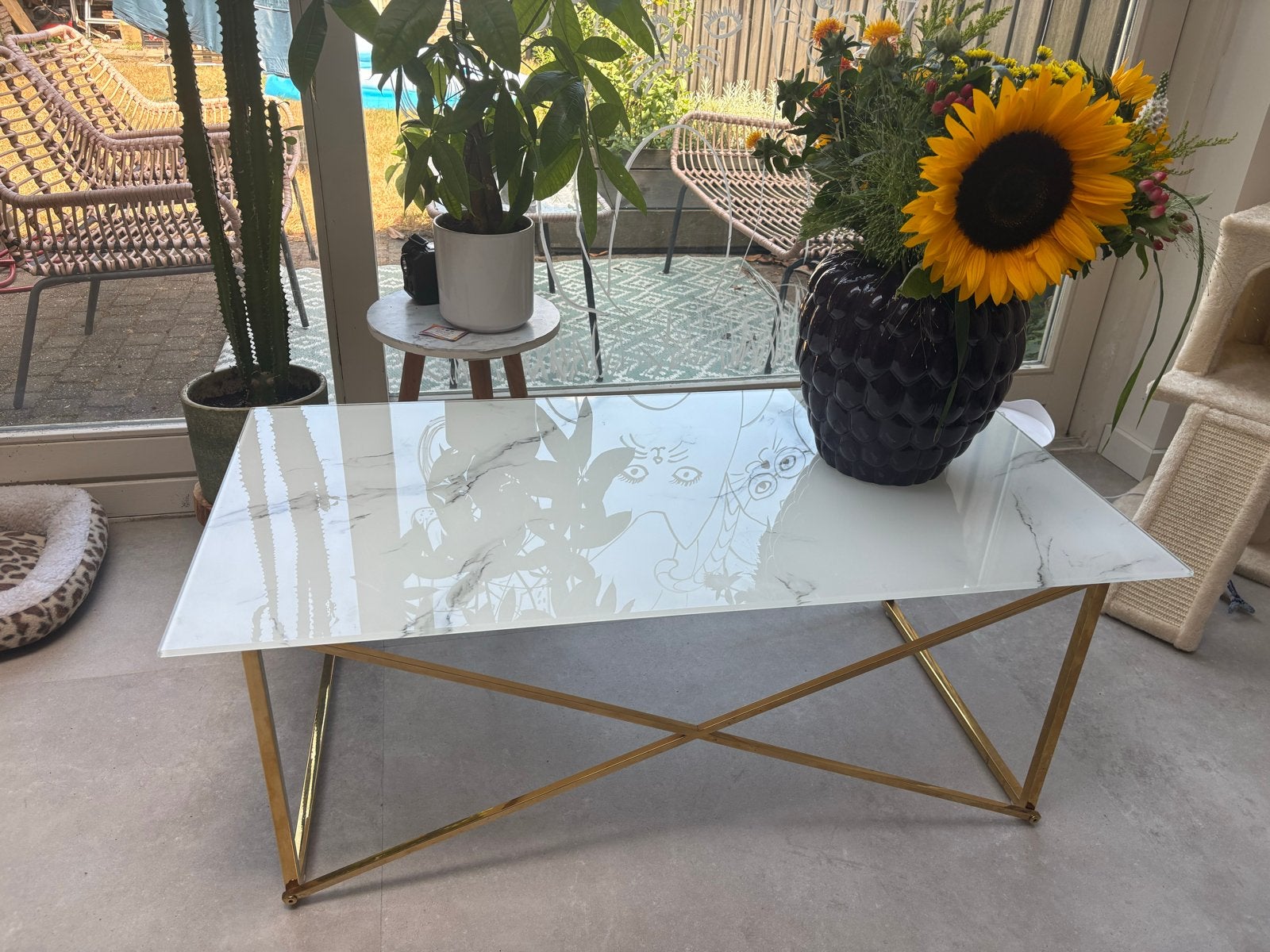Salontafel met marmerlook blad en goudkleurig onderstel, Ophalen, 100 tot 150 cm, 50 tot 100 cm, Glas